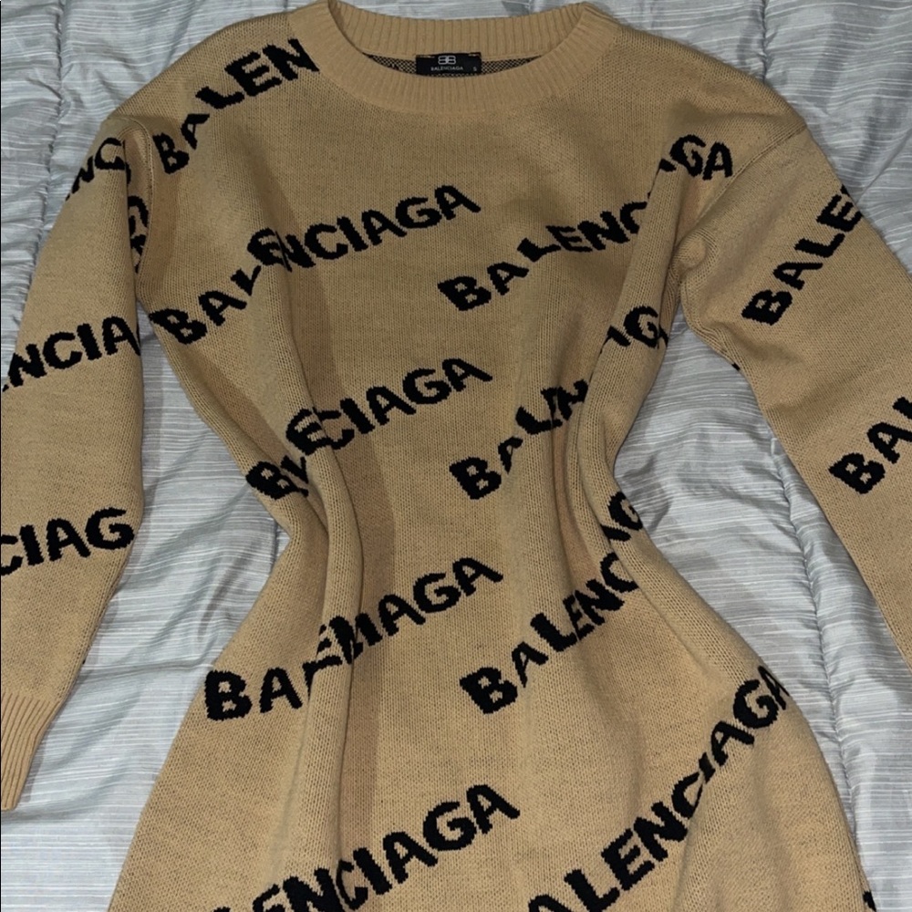 Balenciaga copy blazer